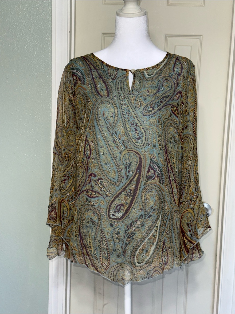 100% Silk Women’s Small Long Sleeve Edward Bohemian Paisley Blouse